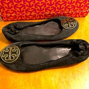 Tory Burch Black Suede Reva Flat size 6.5